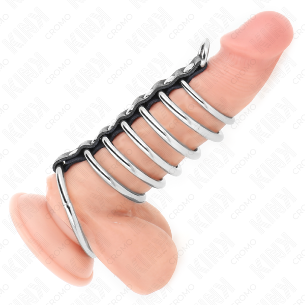 KINK - 7 ANNEAUX PÉNIS EN MÉTAL DE 3,2 CM À 5 CM CONNECTÉS PAR DU CUIR